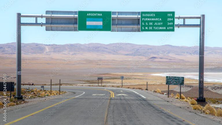 carretera con senales de transito argentinas