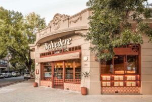 fachada restaurante pizza empanadas argentina urbano
