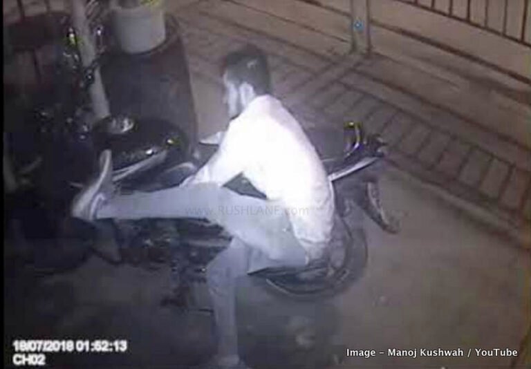 Moto robada en calle solitaria noche