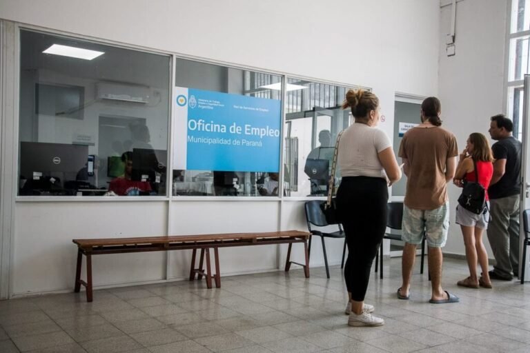 Cómo Encontrar Empleos en Paraná a Través de Diario Uno 2 oficina de empleo en parana argentina