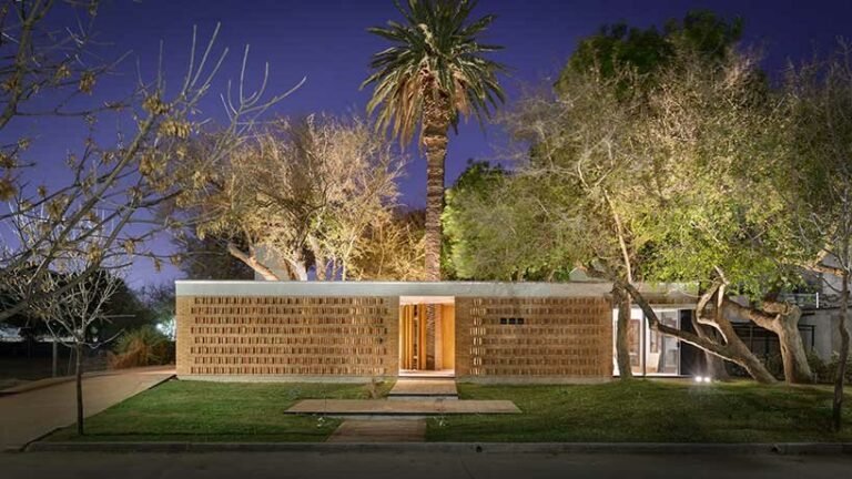 paisaje natural y arquitectura tipica de las marias