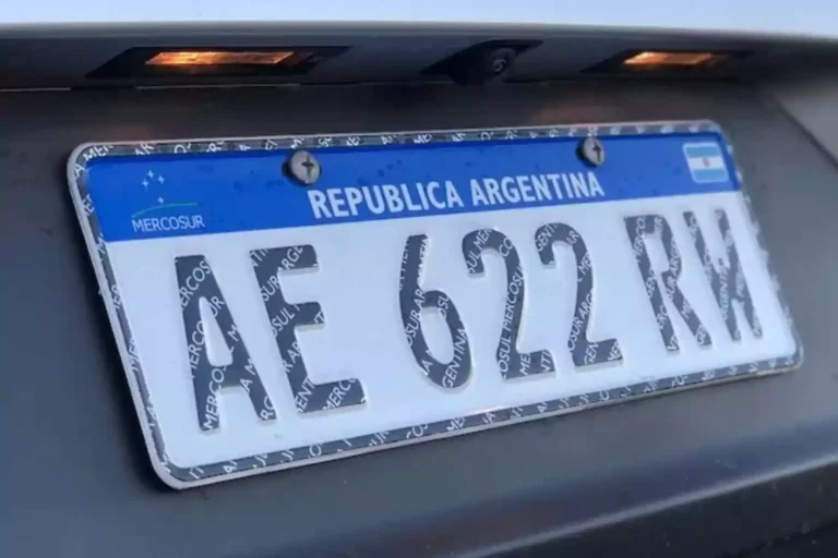 Cómo Saber de Qué Año Es una Patente H en Argentina 11 Placa patente argentina detalle vehículo histórico