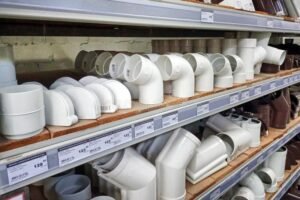 tienda de ferreteria con canos y accesorios