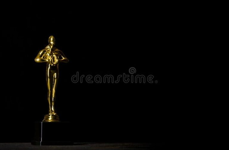 Cuántos premios Oscar ha ganado Argentina en la historia 10 trofeos oscar dorados sobre fondo negro